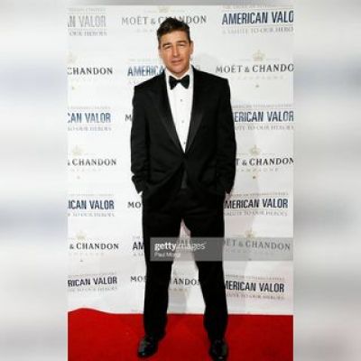 Kyle Chandler