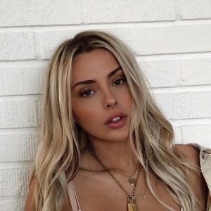 Corinna Kopf Wiki, Bio, Age, Net Worth, Height, Career, Husband