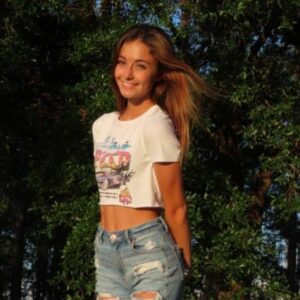 Ava Majury Wiki, Age, Bio, Height, Boyfriend, Career, Net Worth