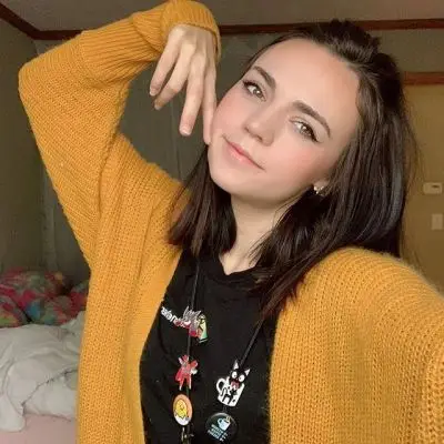 Essaere Wiki, Age, Bio, Height, Boyfriend, Career, Net Worth