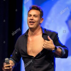 Kevin Alejandro Wiki, Age, Bio, Height, Wife, Career, Net Worth