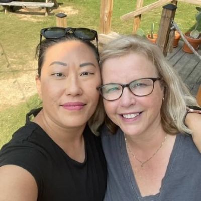 Gina Kimmel Wiki, Age, Bio, Height, Husband, Career, Net Worth