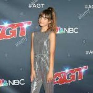 Charlotte Summers Wiki, Age, Bio, Height, Boyfriend, and, Salary