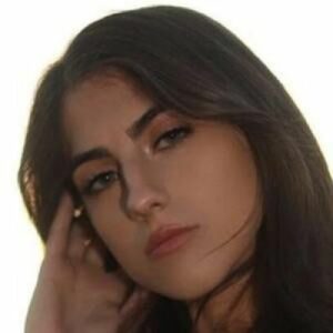 Amani Alzubi Wiki, Age, Bio, Height, Boyfriend, Career, Net Worth
