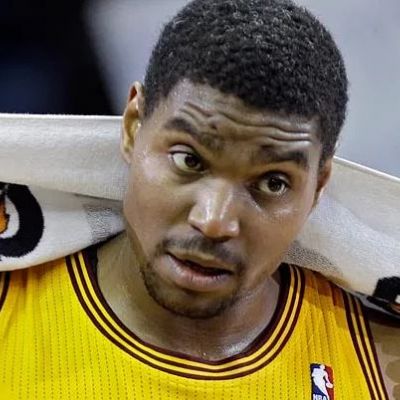 Andrew Bynum Wiki, Age, Bio, Height, Wife, Career, and Net Worth 