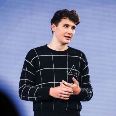 Dan Howell