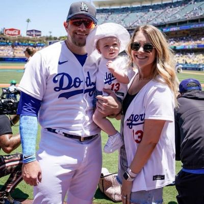 Max Muncy Wiki, Age, Bio, Height, Wife, Career, and Net Worth