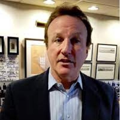 Anthony Everett