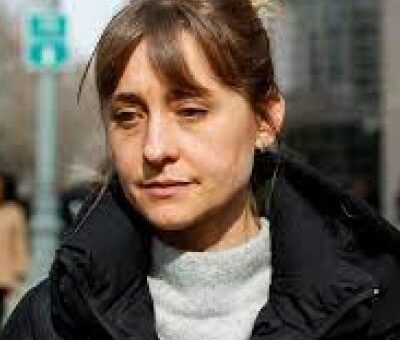  Allison Mack