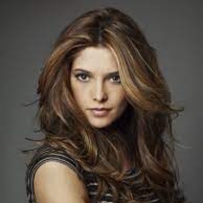  Ashley Greene
