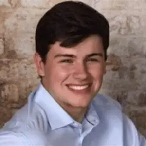 Connor Douglas Gilliland Wiki, Age, Bio, Height, Wife, Net Worth