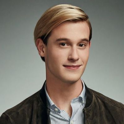 Tyler Henry Wiki, Age, Bio, Height, Girlfriend, Career, and Salary