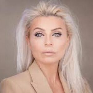 Evy Poumpouras Wiki, Age, Bio, Height, Husband, and Net Worth