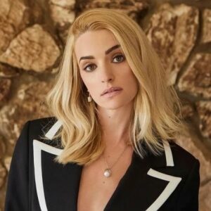 Brianne Howey Wiki, Age, Bio, Height, Boyfriend, Career, Salary