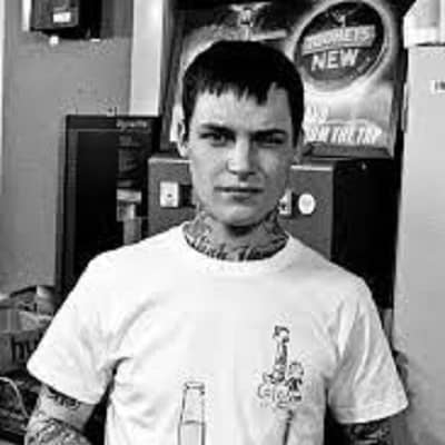 Ahren Stringer