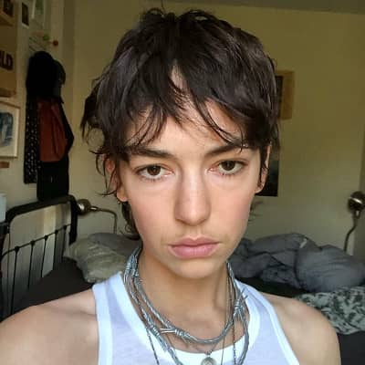Brigette Lundy-Paine Wiki, Age, Bio, Height, Boyfriend, and Salary