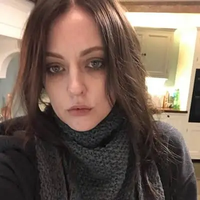 Katharine Isabelle Wiki, Age, Bio, Height, Husband, Career, Salary