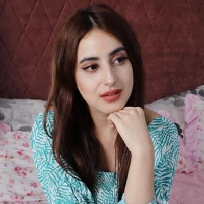 Shanaya Kaur Wiki, Age, Bio, Height, Boyfriend, Career, and Salary