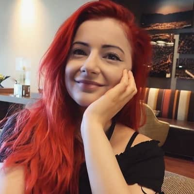 Annie Fuchsia