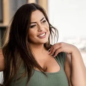 Costina Munteanu Wiki, Age, Bio, Height, Boyfriend, Career, Salary