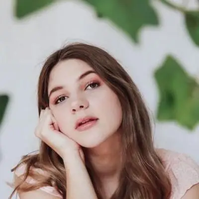 Annie Rose