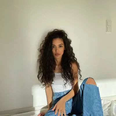 Dina Denoire