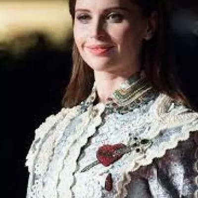 Felicity Jones (1)
