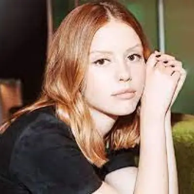 Mia Mello da Silva Goth