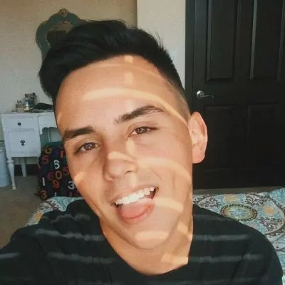 Tyde Levi