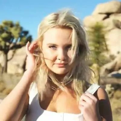 Alexa Mae