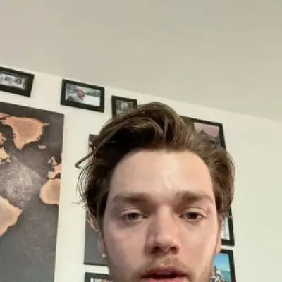 Dominic Sherwood