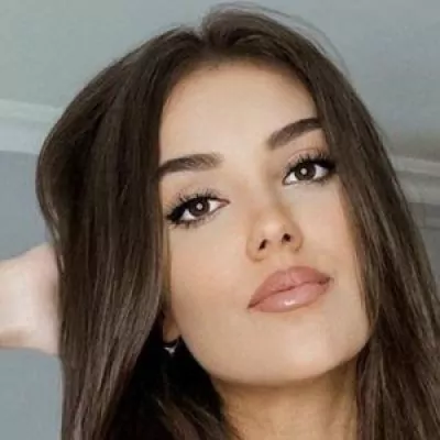 Vania Fernandes