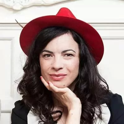 Camille O'Sullivan