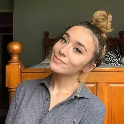 Amber Van Pelt