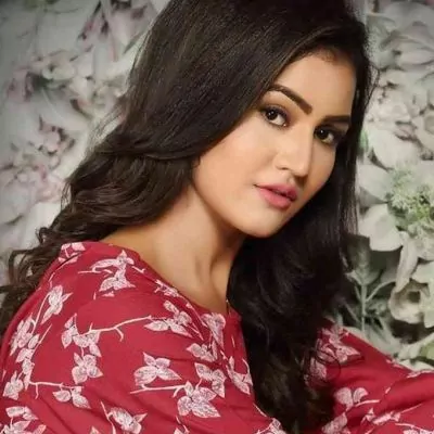Khushi Choudhary.