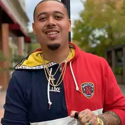 Desmond English