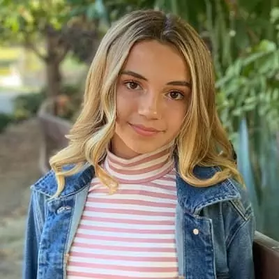 Kayla Davis