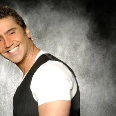  Alejandro Fernandez