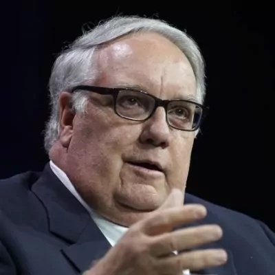 Howard Buffett