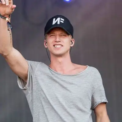 NF