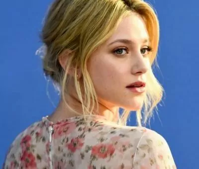 Lili Reinhart