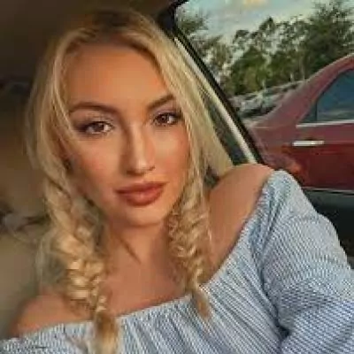 Ariana Faith Carlson