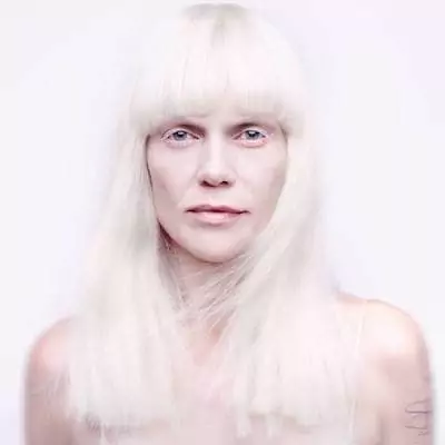 Anna Loos
