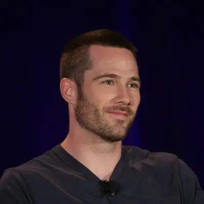Luke Macfarlane
