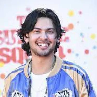 Xolo Mariduena