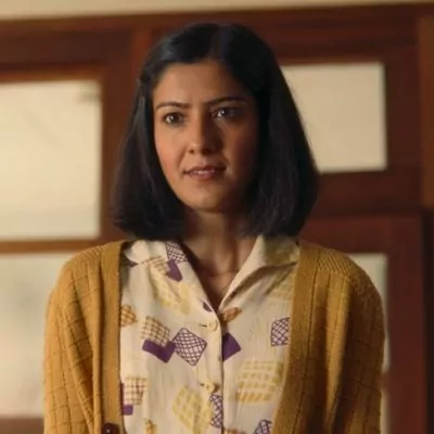Rakhee Thakrar