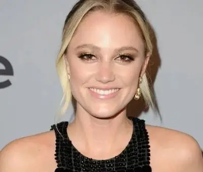 Maika Monroe