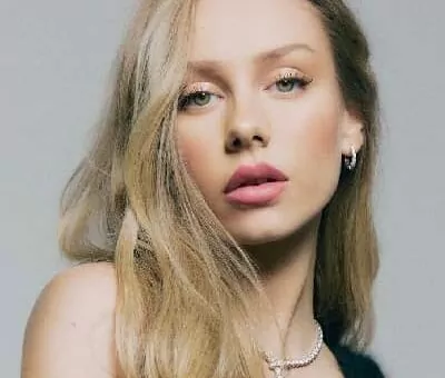Ester Exposito