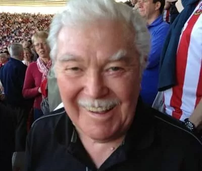 Dickie Davies