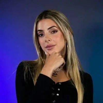 Corinna Smith